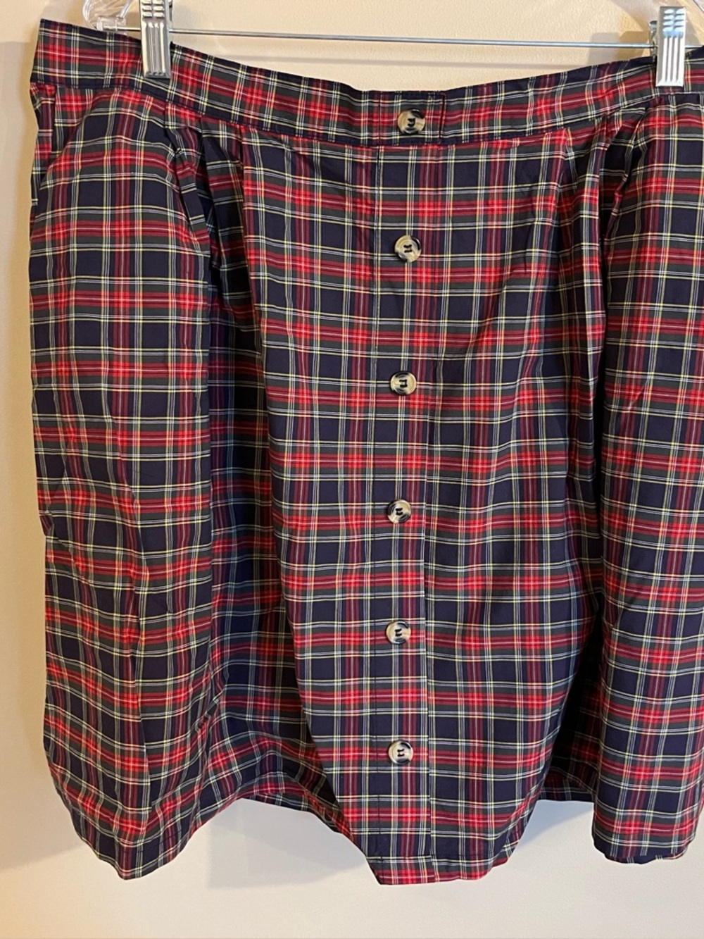 2X Tuesday of CA Skirt
